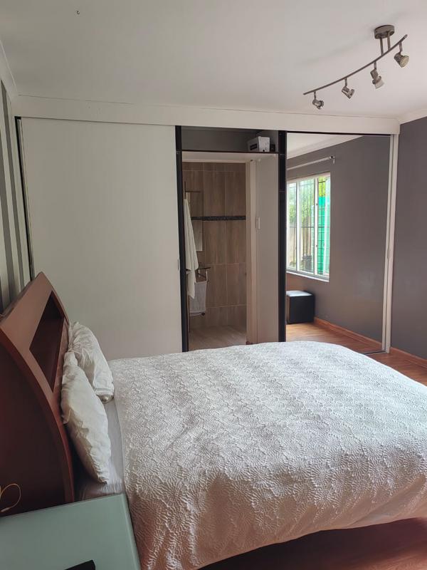 To Let 4 Bedroom Property for Rent in Oatlands North Eastern Cape